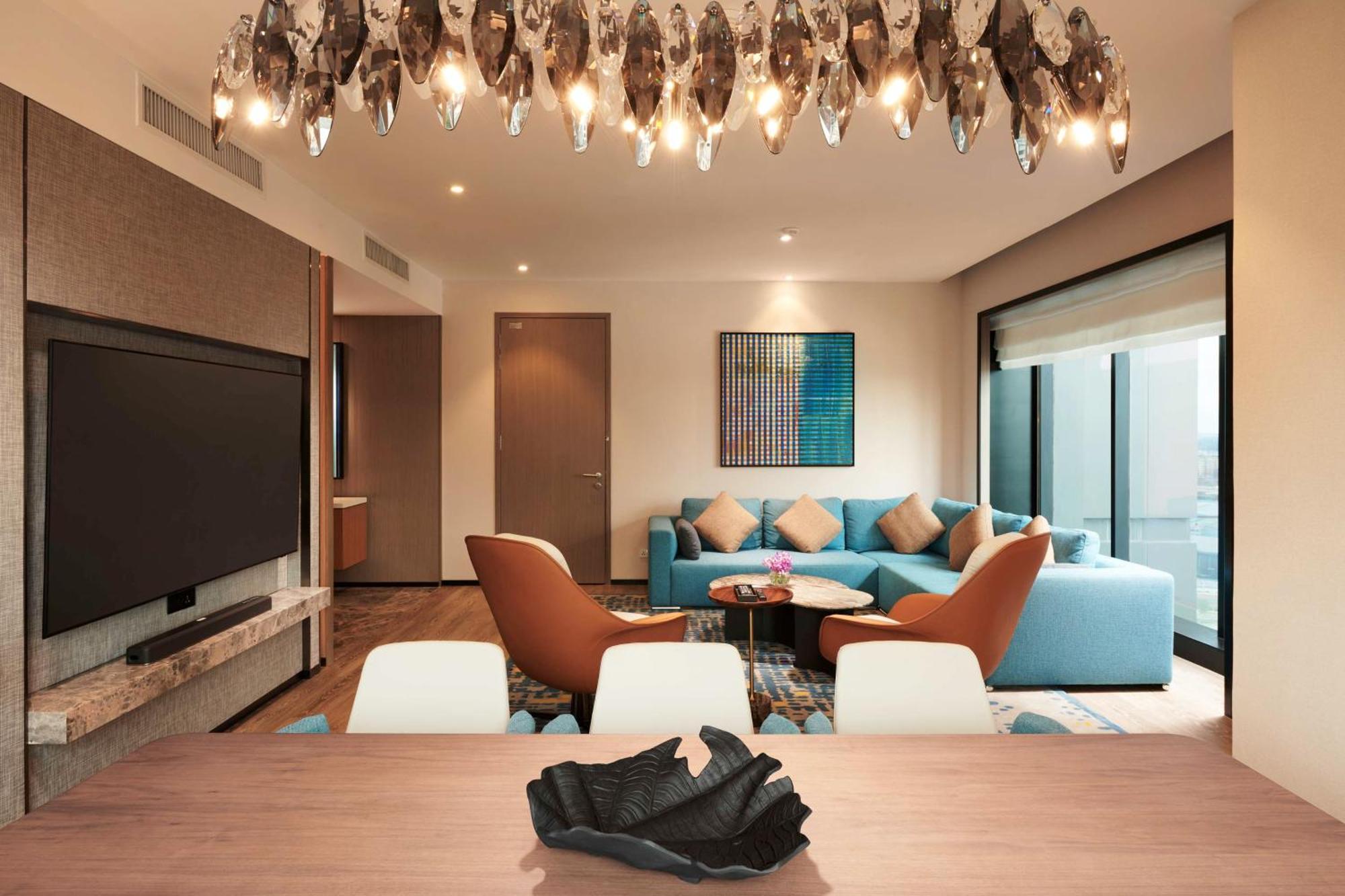 Doubletree By Hilton Shah Alam I-City المظهر الخارجي الصورة A living room at the hotel